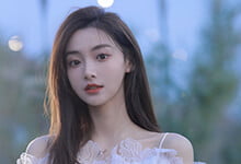 金佳悦:少年的心动是仲夏夜的荒原,风一吹,野草就连了天-沐风文化