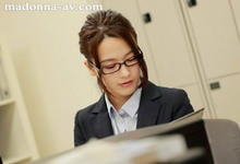 JUQ-217 日韩混血人妻「向井蓝」扭腰技巧超强,我腰都不用动就中出了…-沐风文化