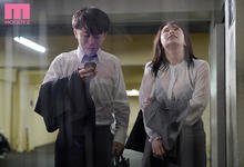 MIDE-955 和H奶前辈“中山ふみか”出差被大雨困住 身上是雨水还是汗水分不清楚-沐风文化