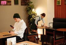 MIDV-175 打破杯子店长规定用身体偿还!「小野六花」遇到命定肉体无法自拔-沐风文化